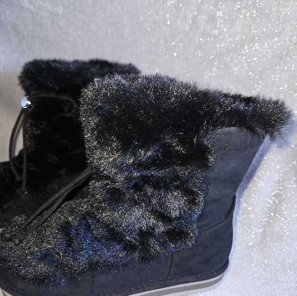 Sun + Stone Womens Remii Tan Faux Suede Fuzzy Winter Snow Boots Shoes NWT Black - Picture 12 of 13